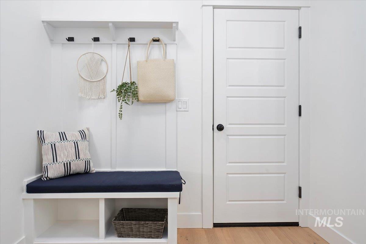 2737 N Rivington Ave.