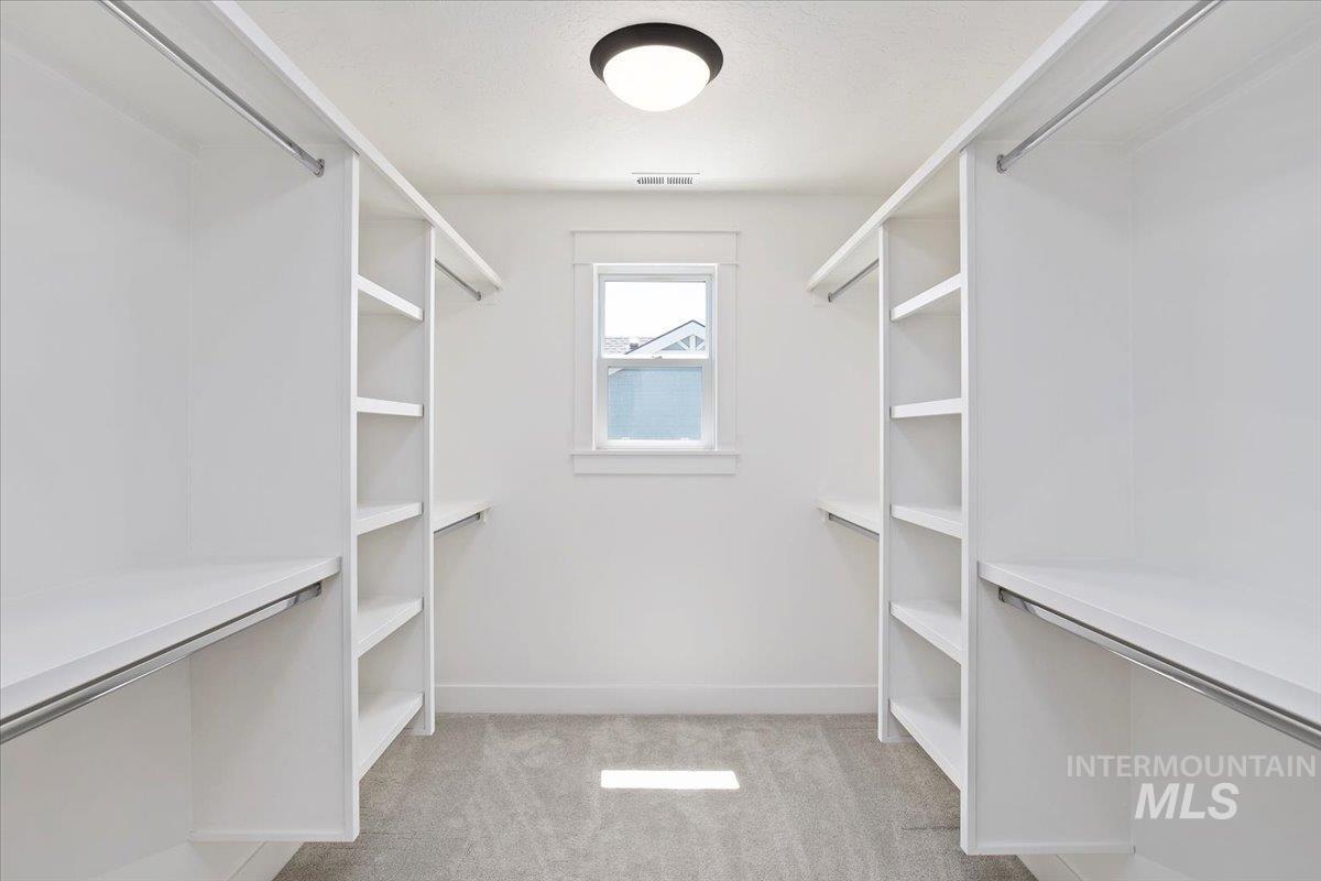 2737 N Rivington Ave.