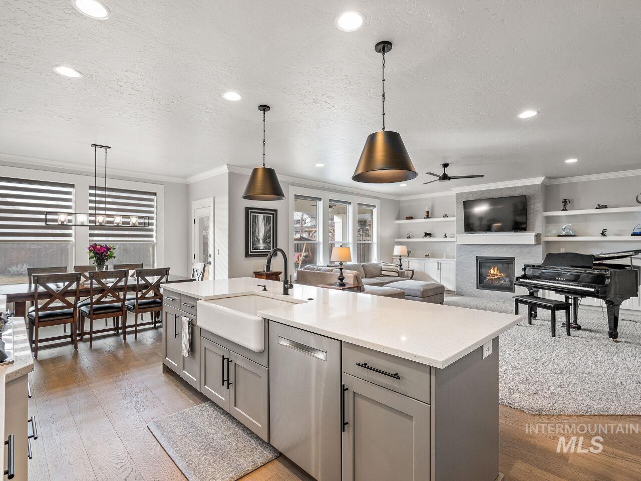 3833 W Ladle Rapids St