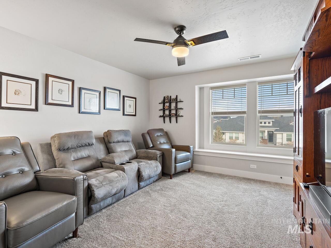 3833 W Ladle Rapids St