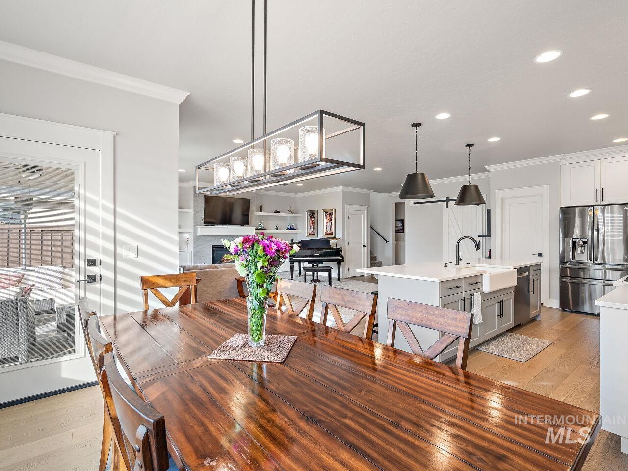 3833 W Ladle Rapids St