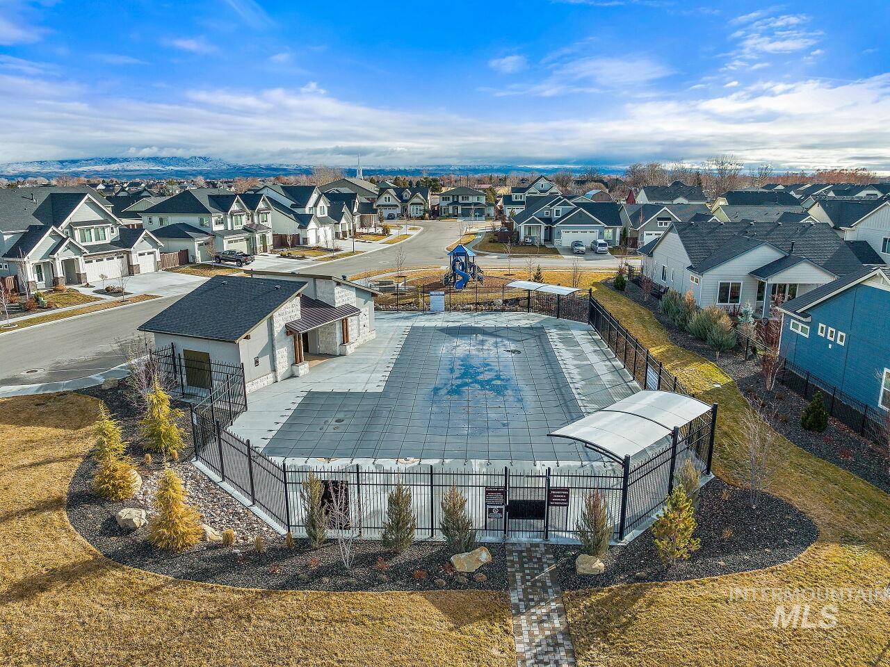 3833 W Ladle Rapids St