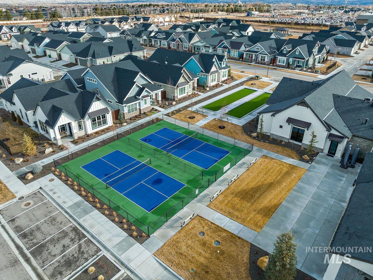 3833 W Ladle Rapids St