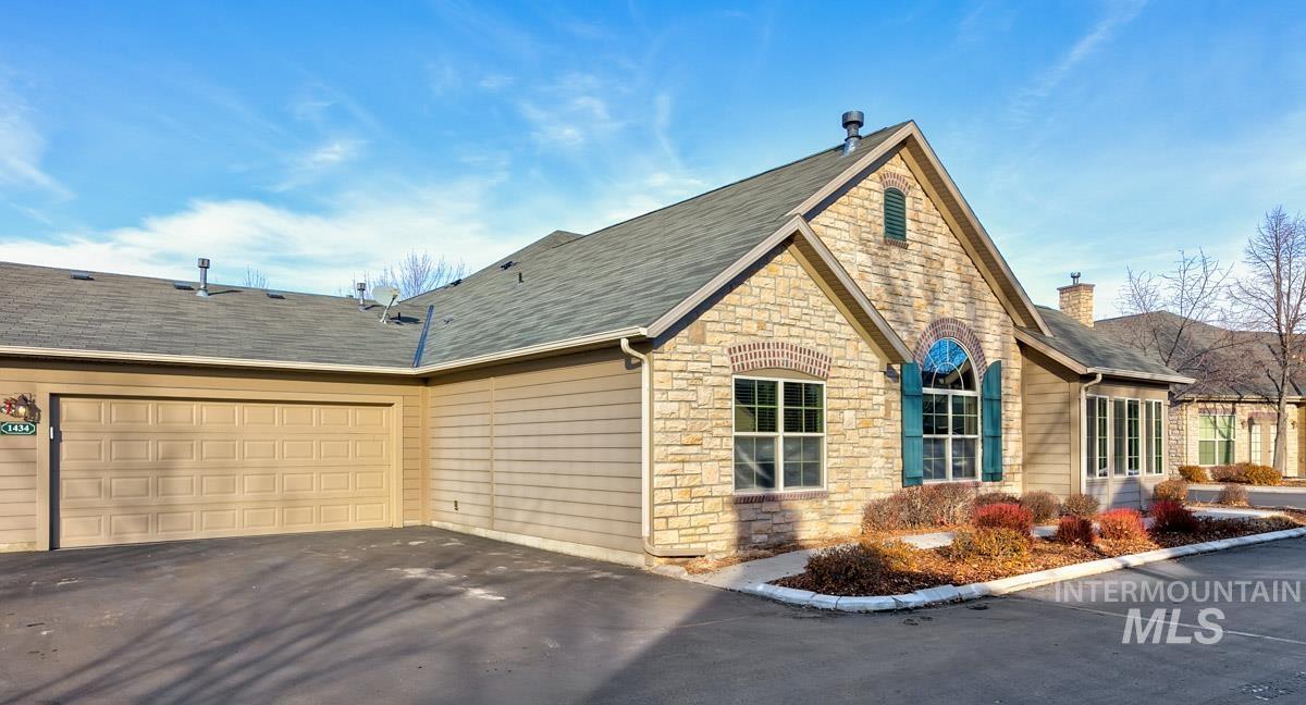 1434 N Mckinney Lane