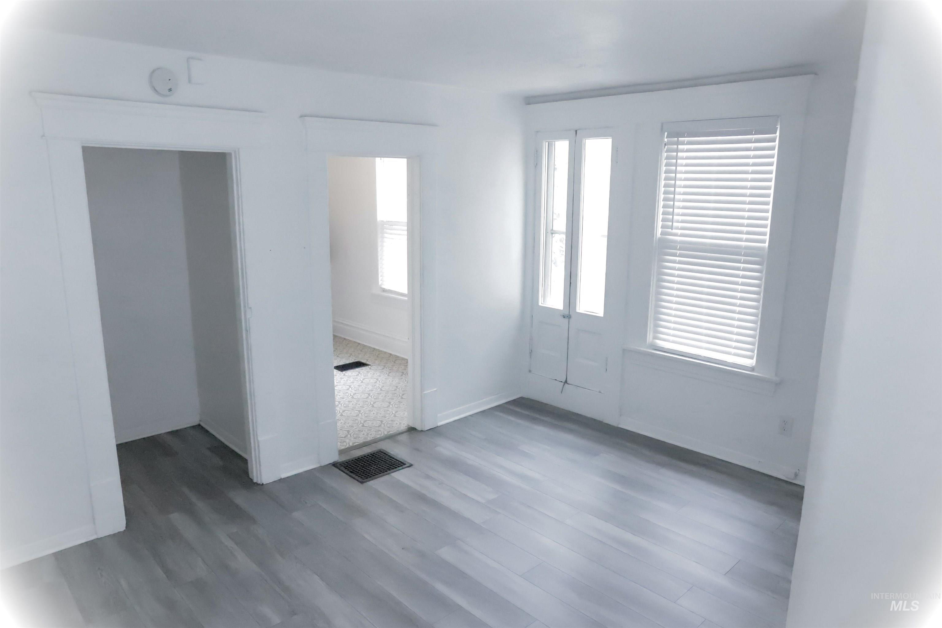 1818 W Washington St