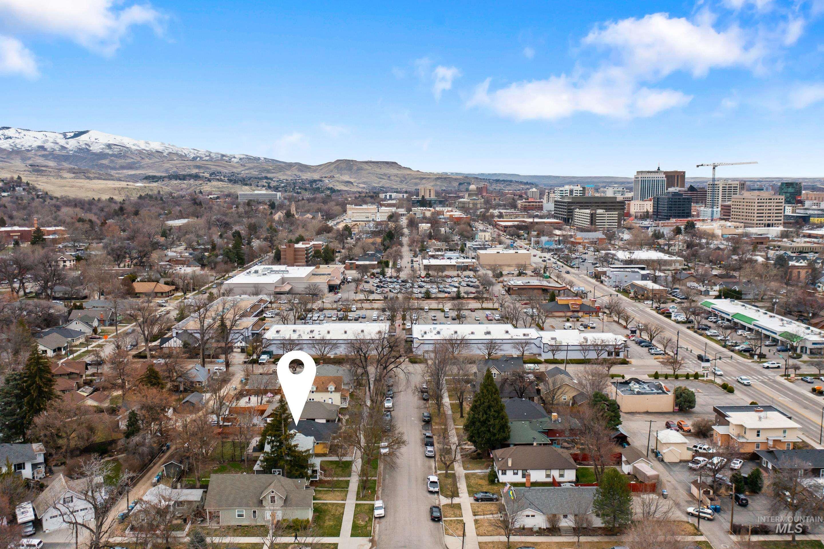 1818 W Washington St