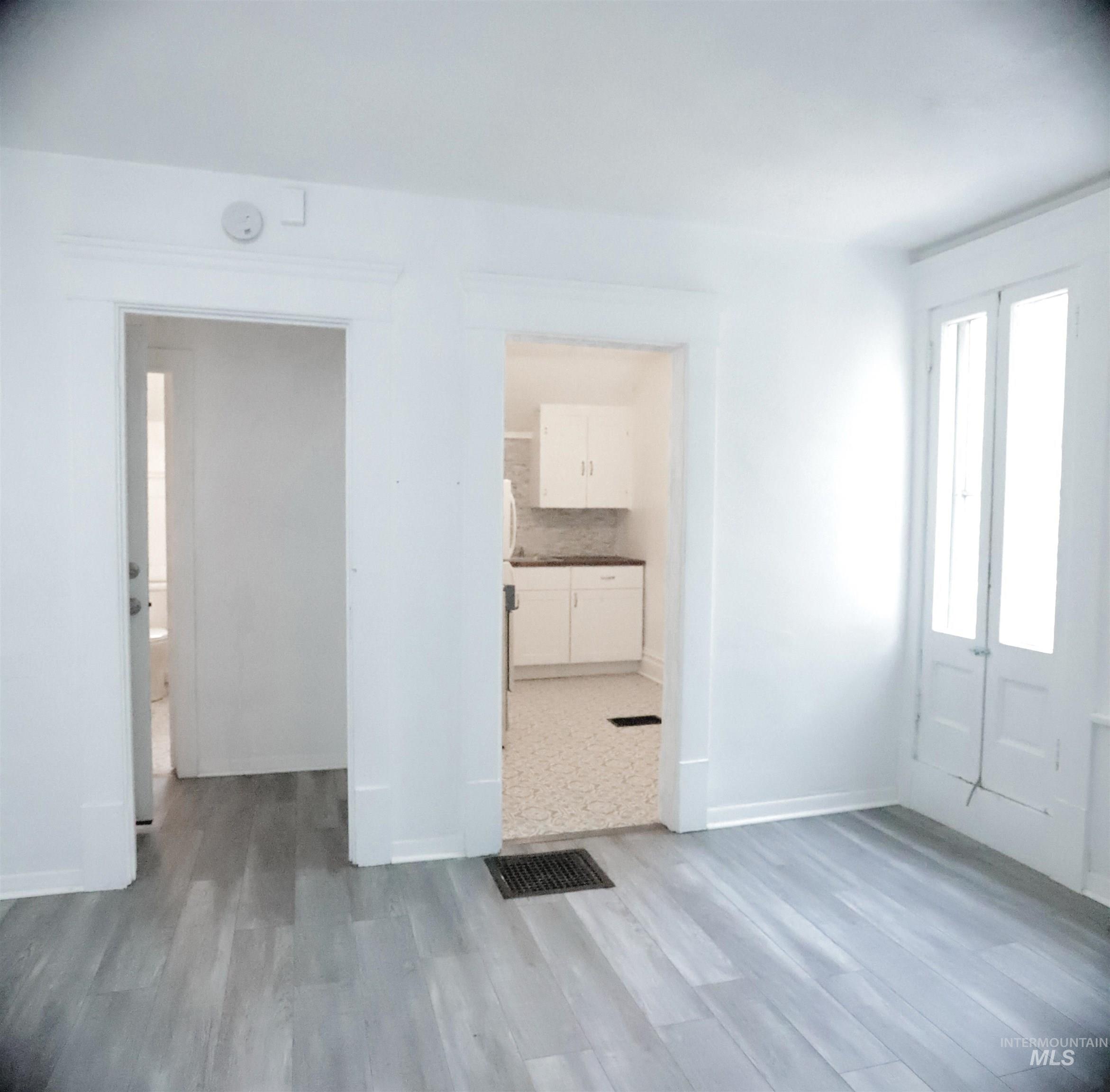 1818 W Washington St