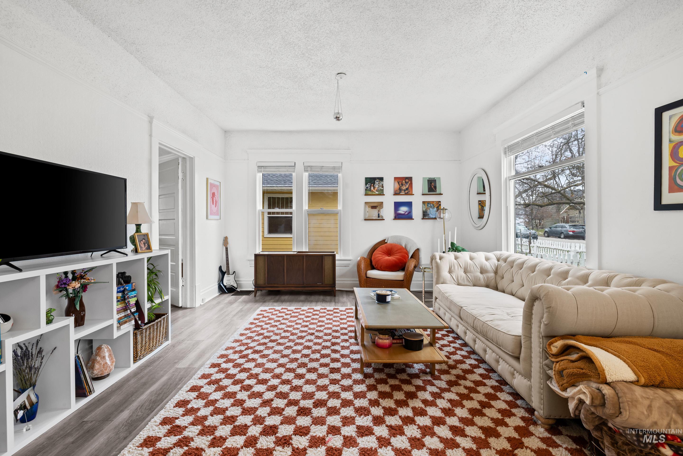 1818 W Washington St