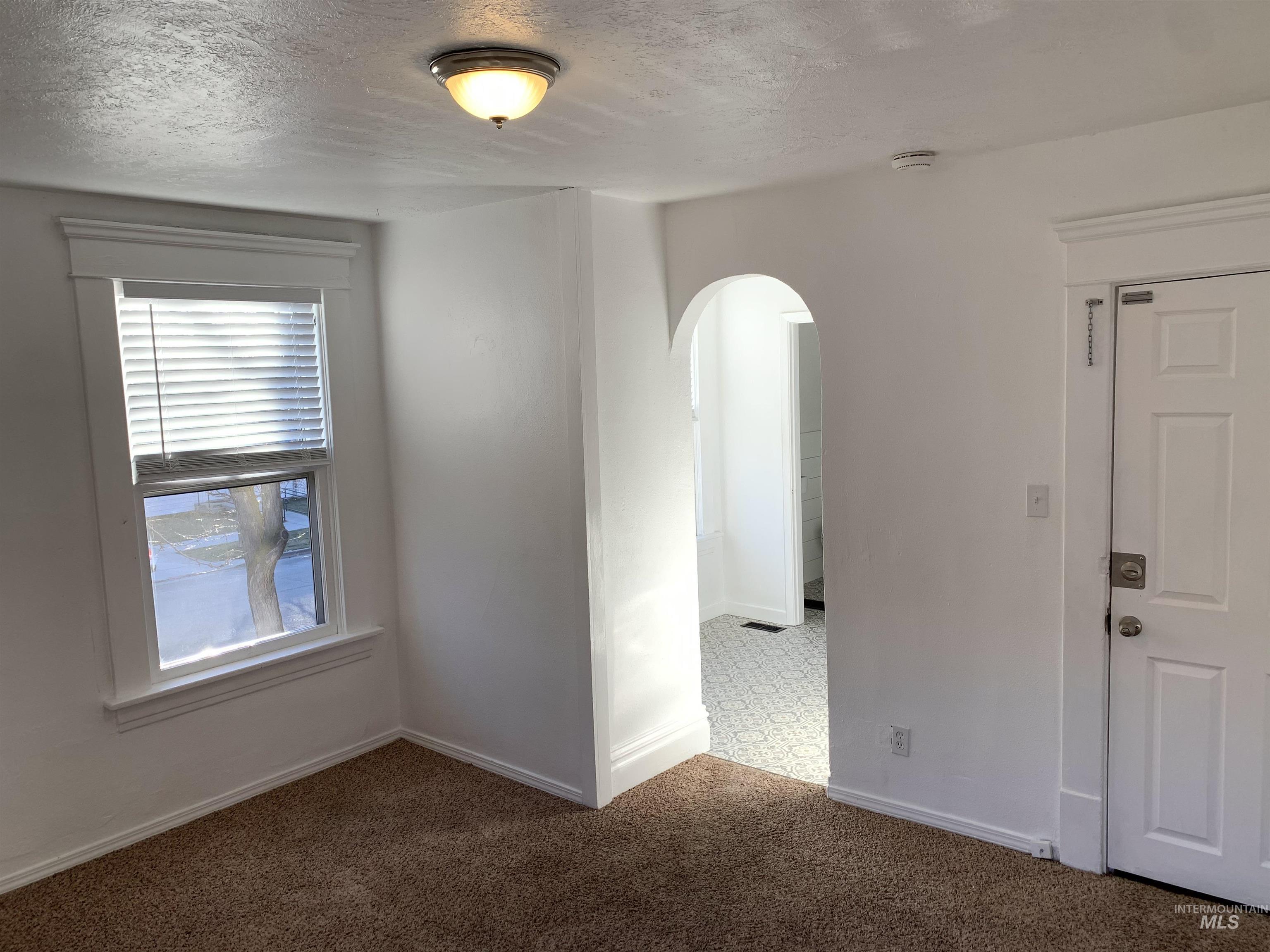 1818 W Washington St