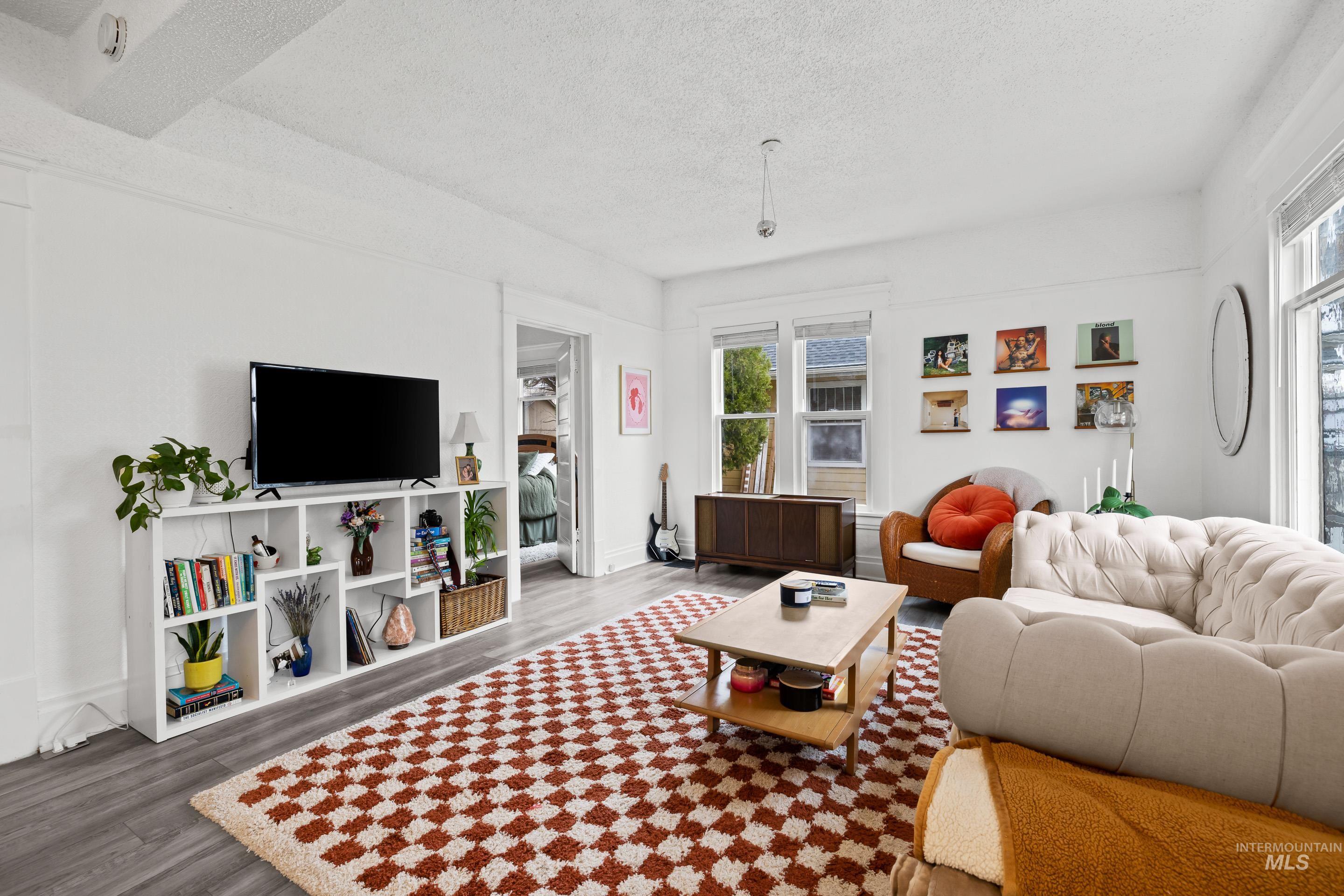 1818 W Washington St