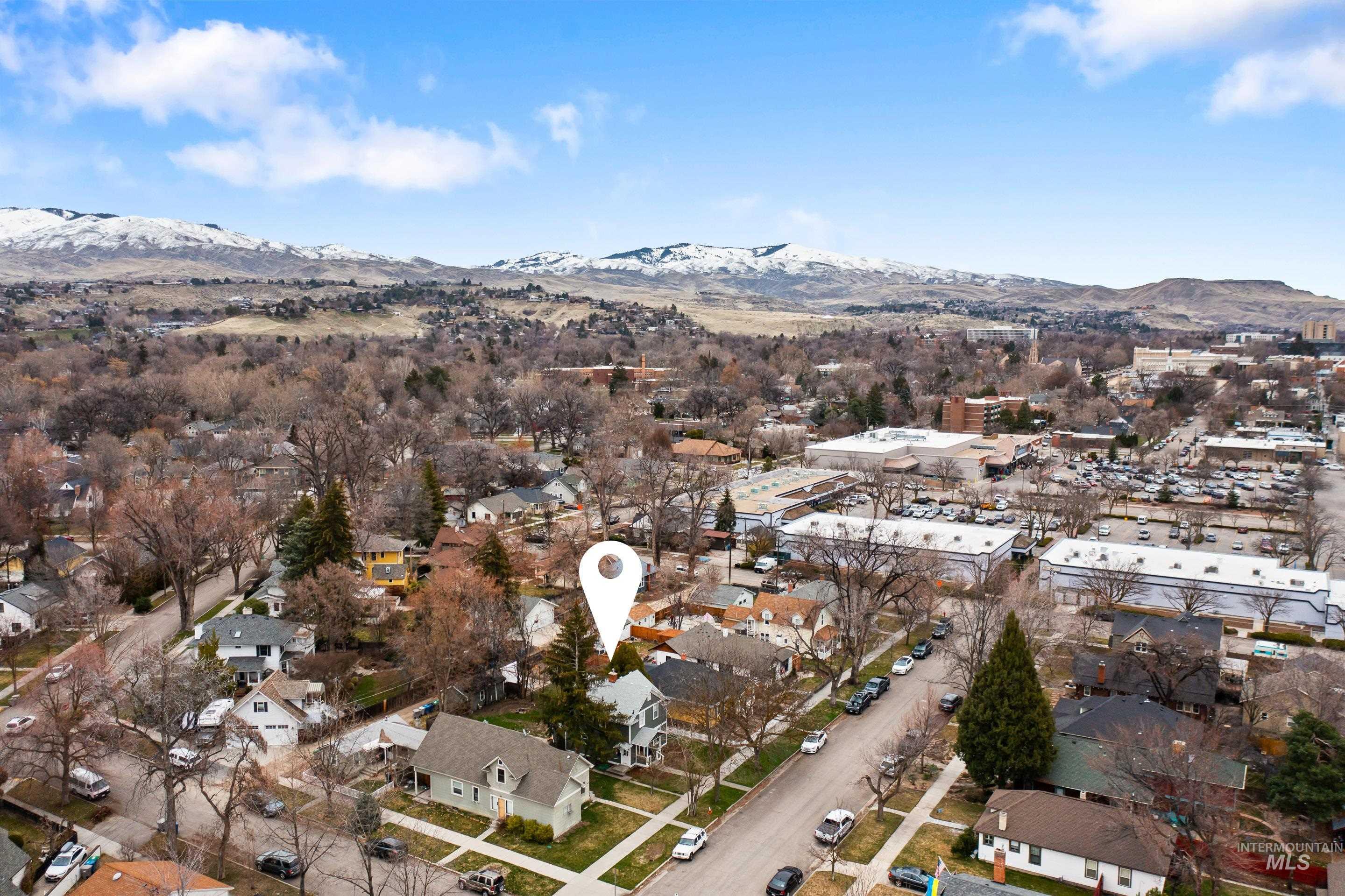 1818 W Washington St