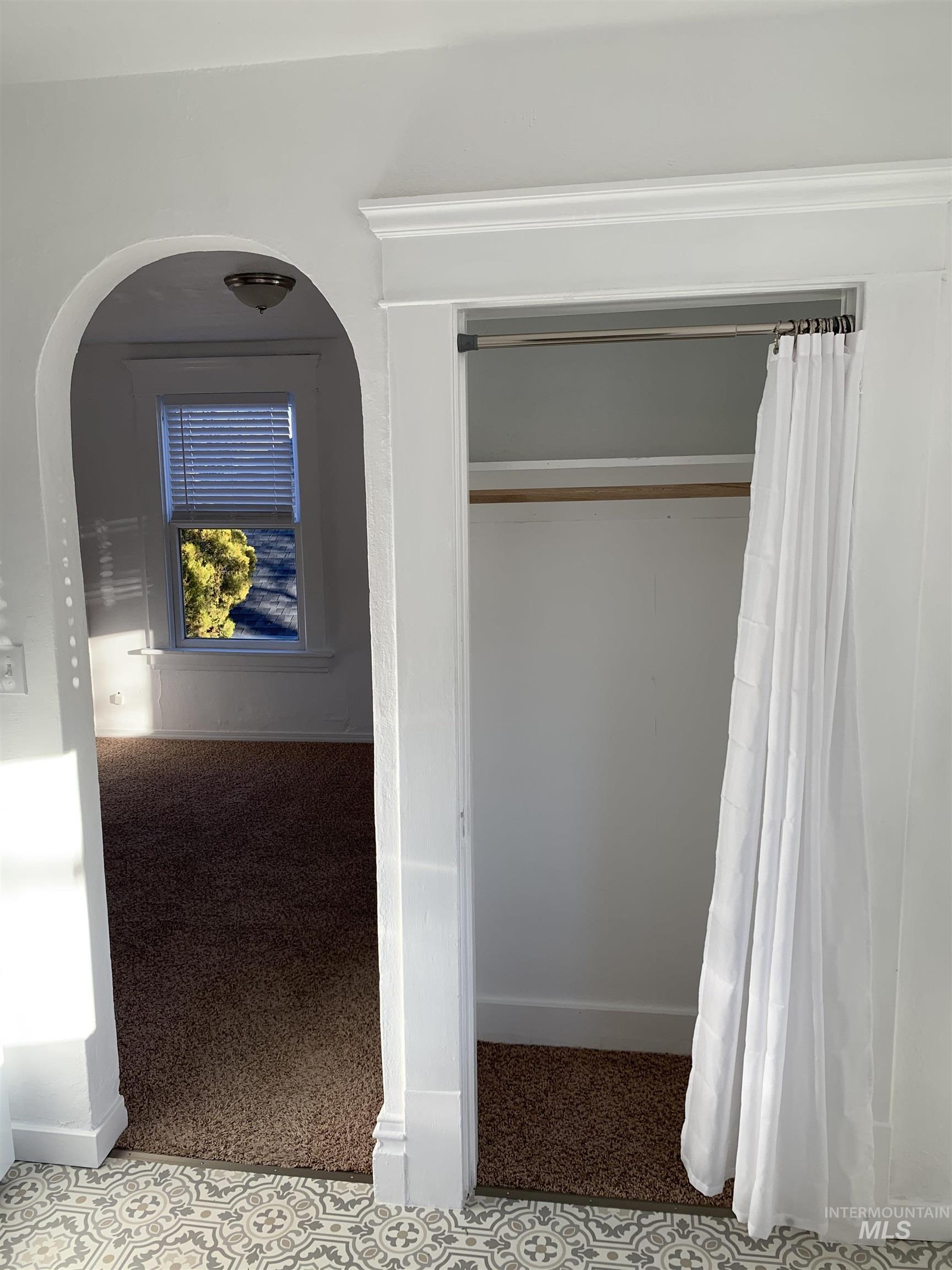 1818 W Washington St