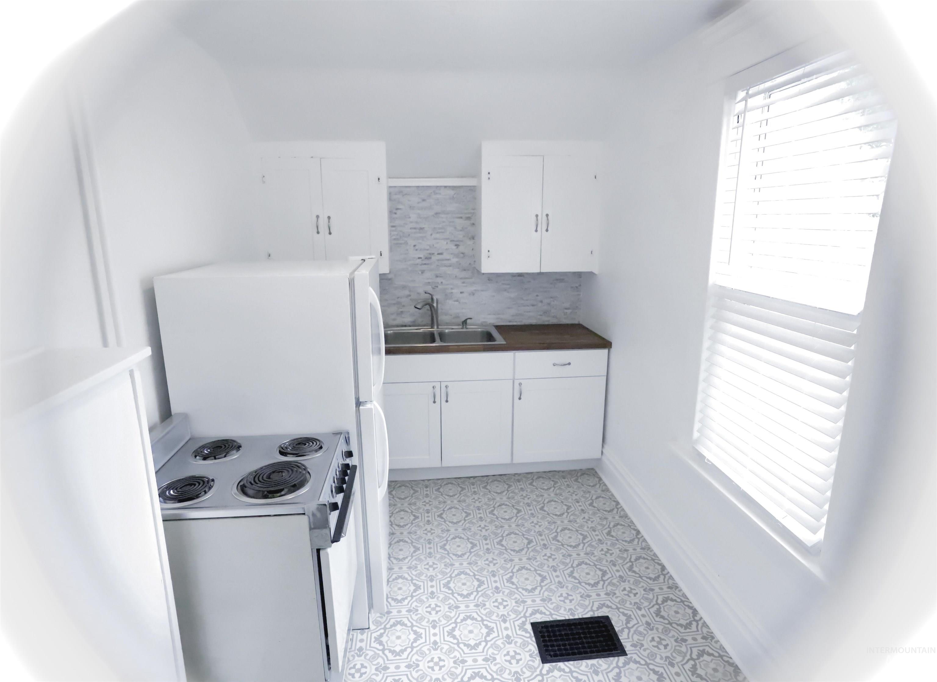 1818 W Washington St