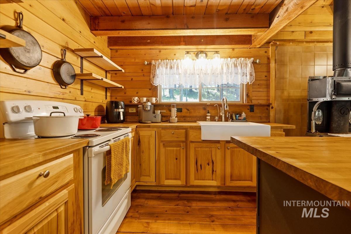 171 Scriver Woods Rd