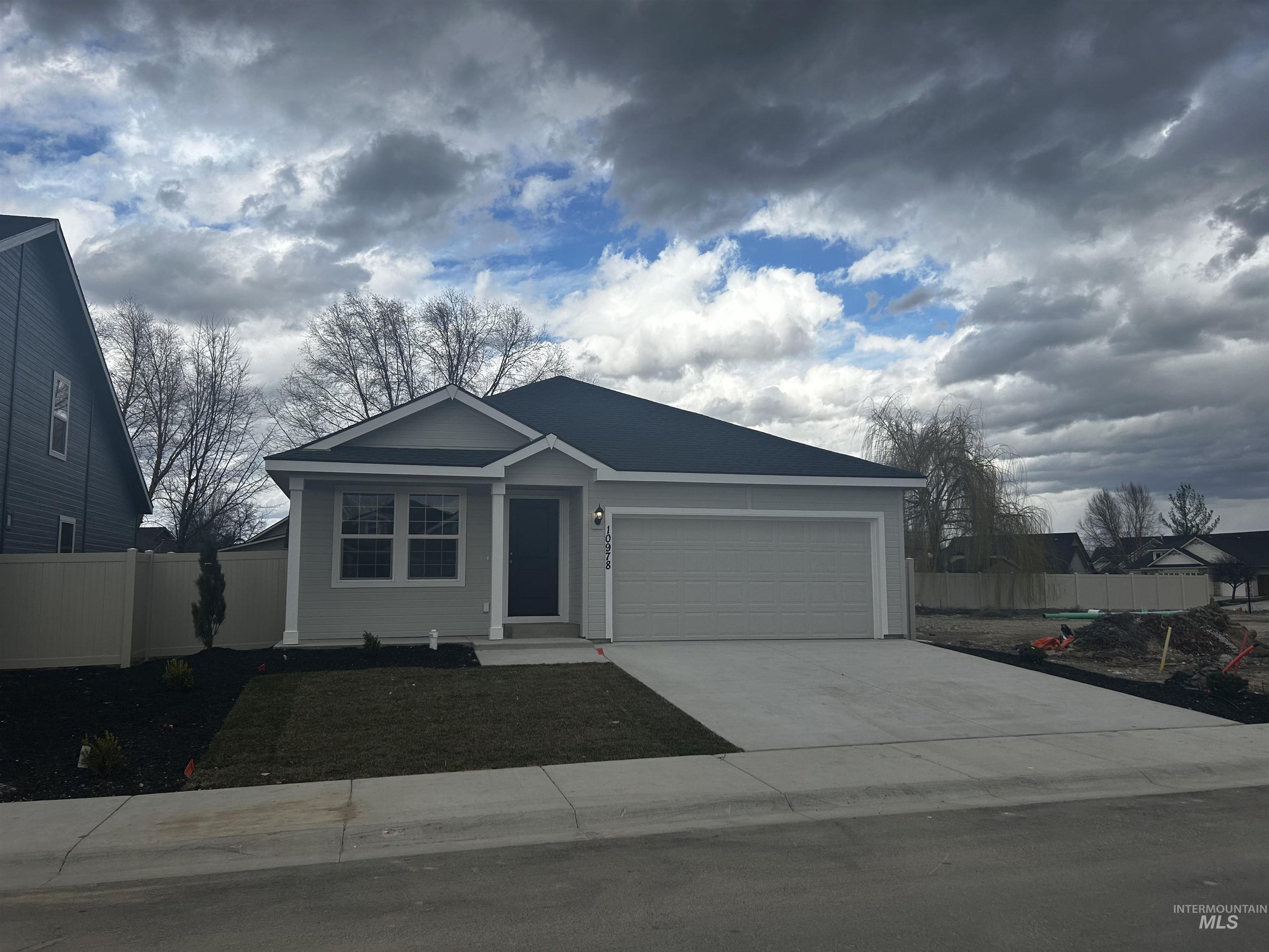 10978 W Hidden Point St