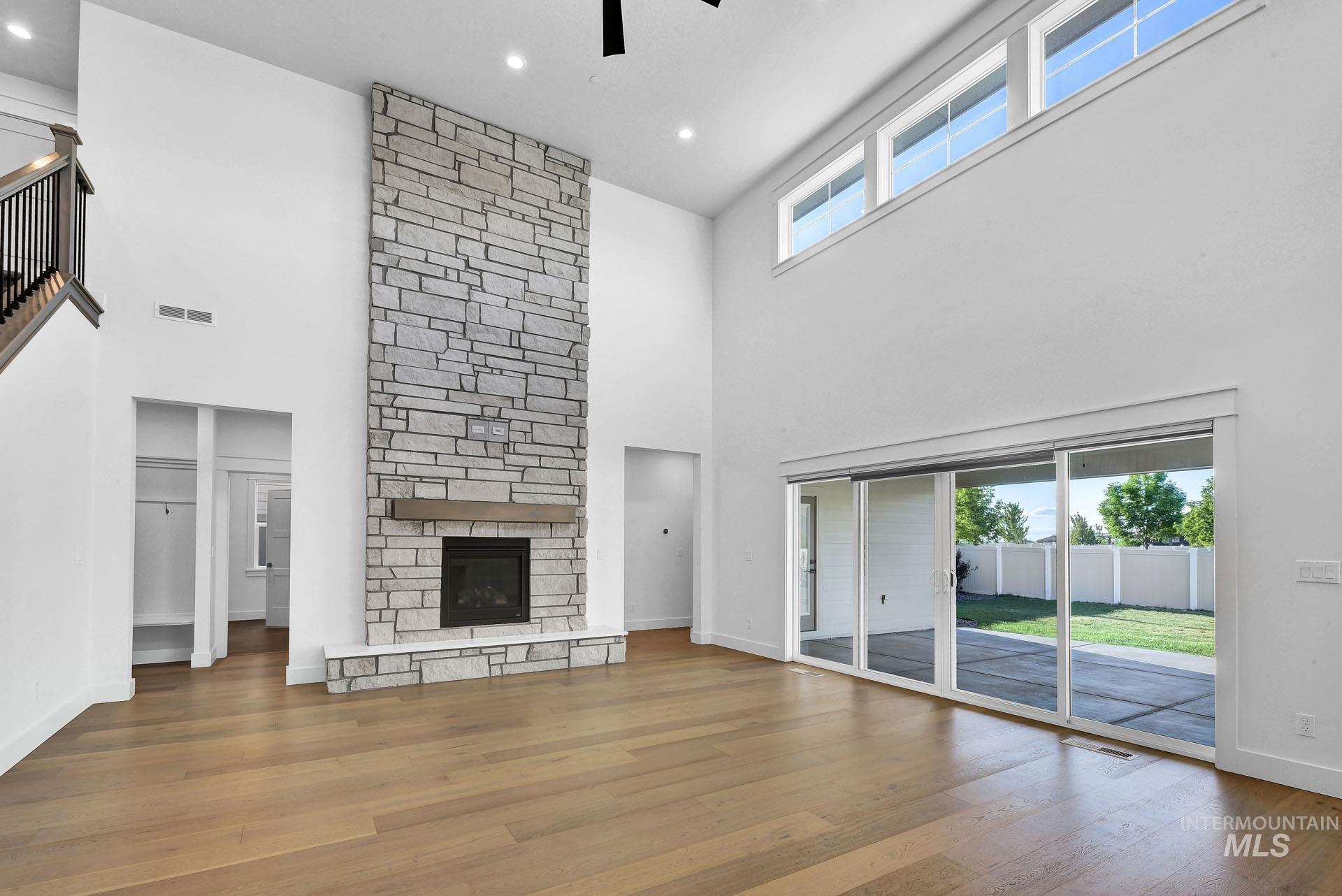 6452 E Bear Ridge Street