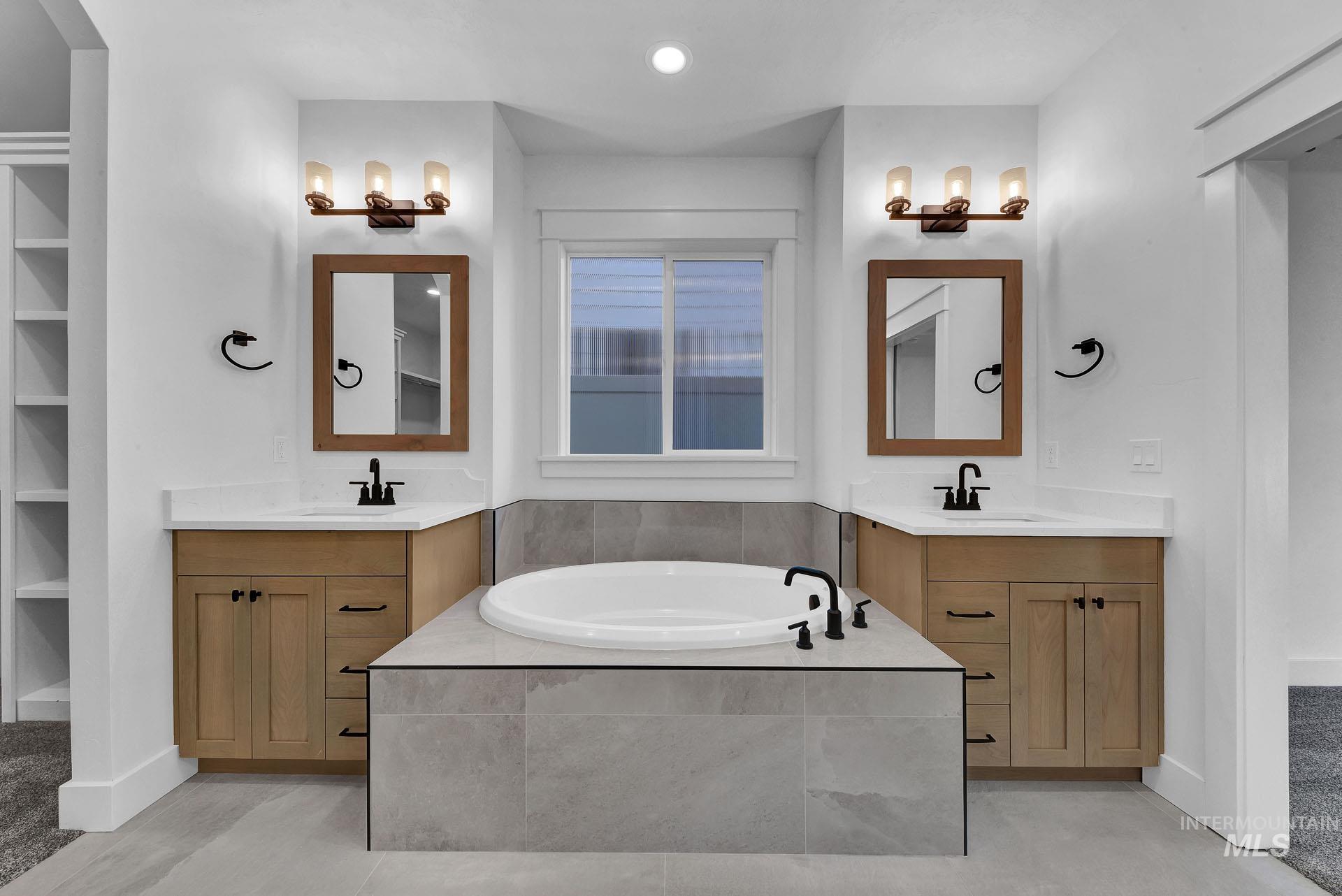 6452 E Bear Ridge Street