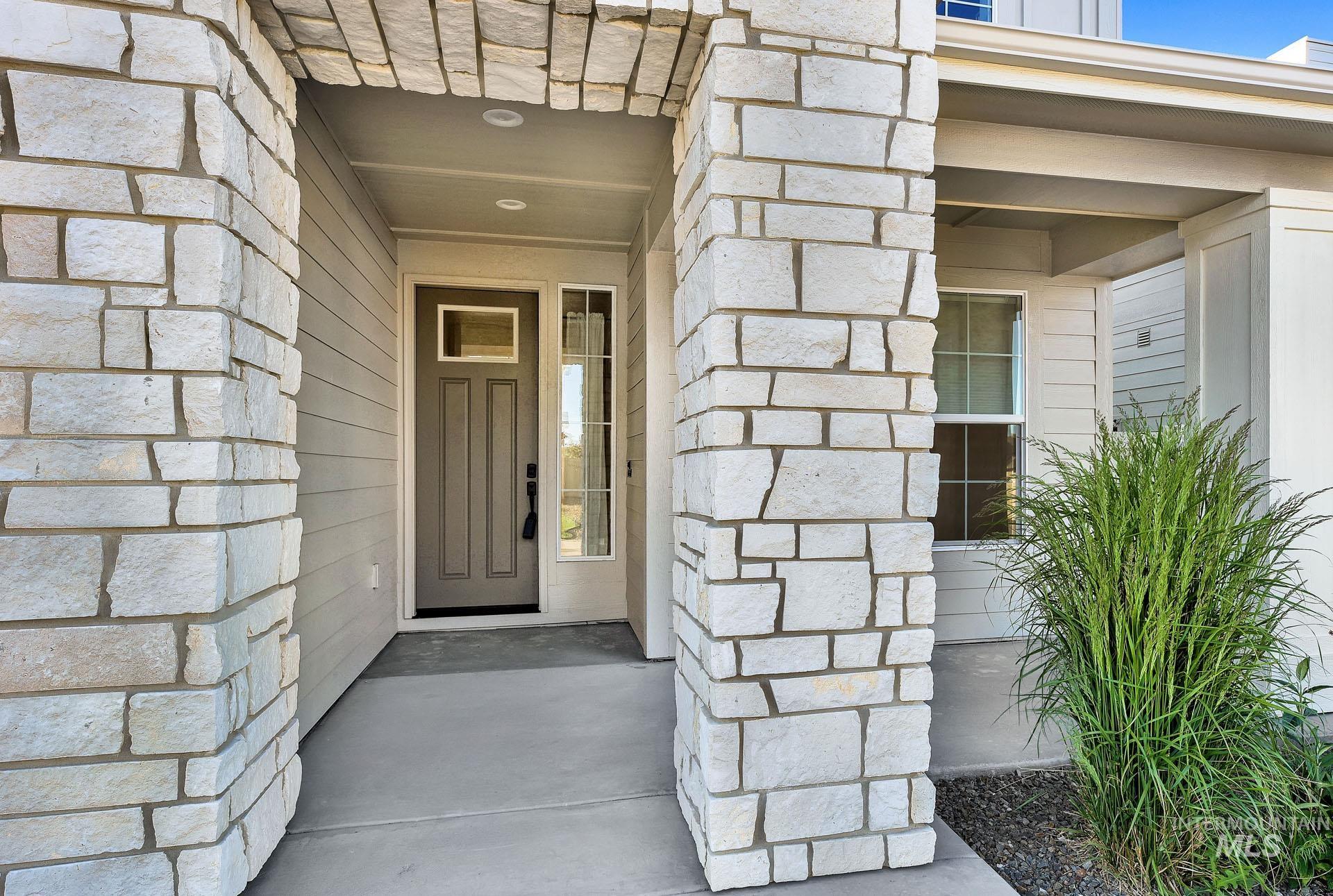 6452 E Bear Ridge Street