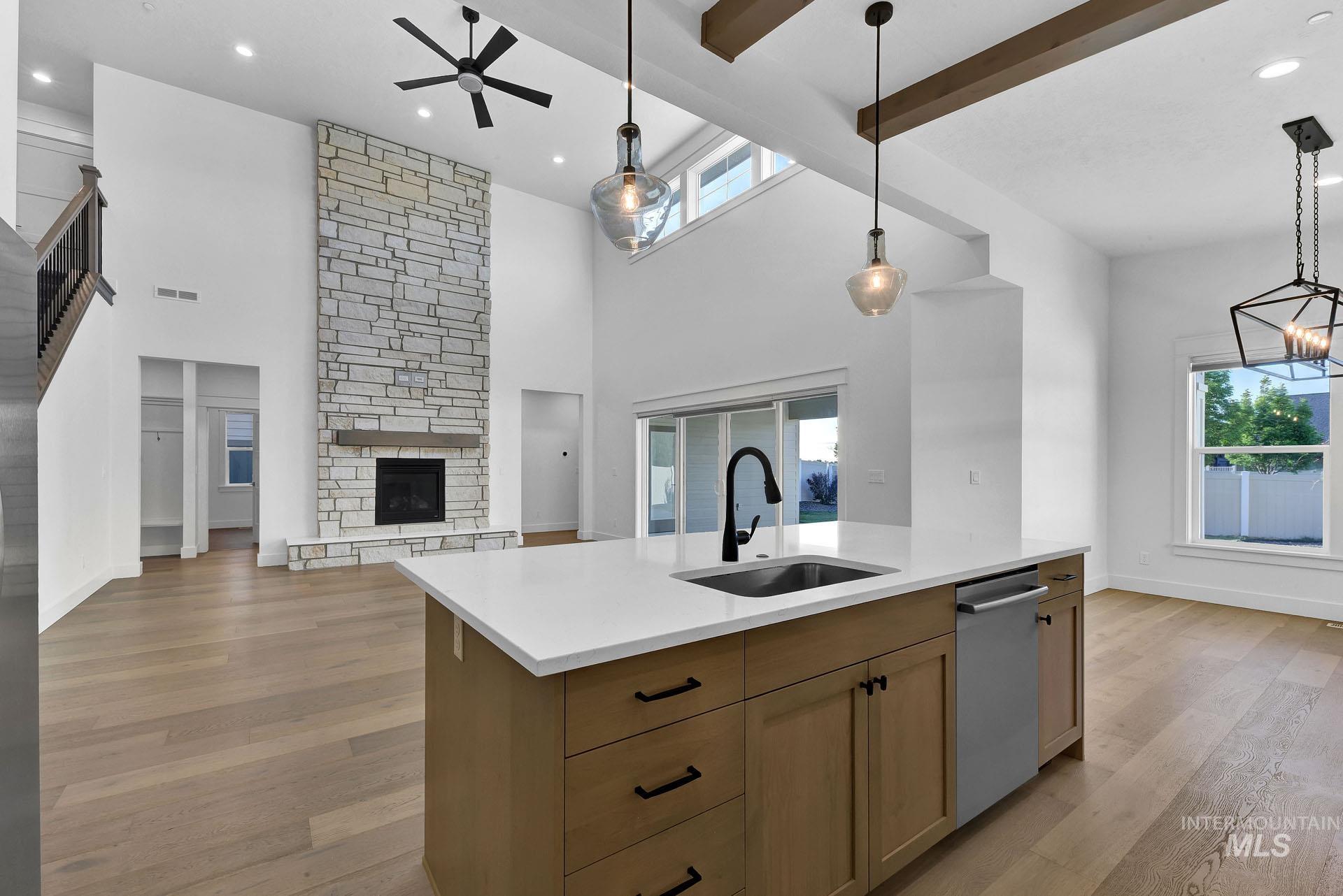 6452 E Bear Ridge Street