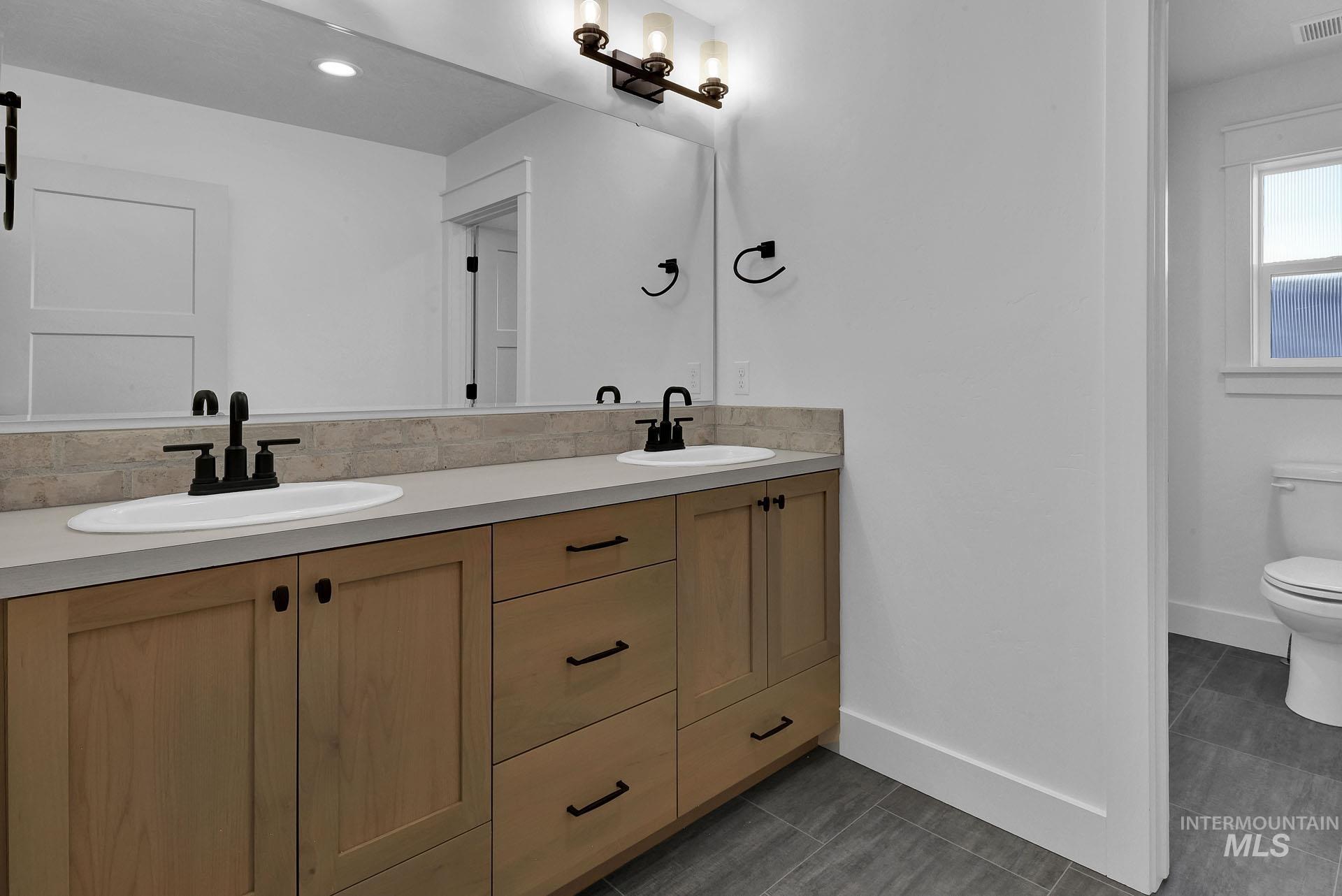 6452 E Bear Ridge Street