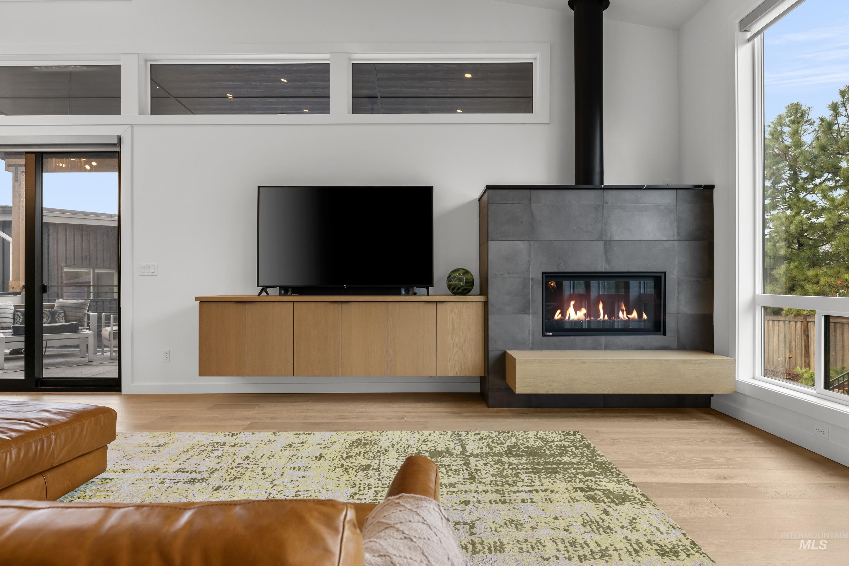 6968 E La Cuesta Street