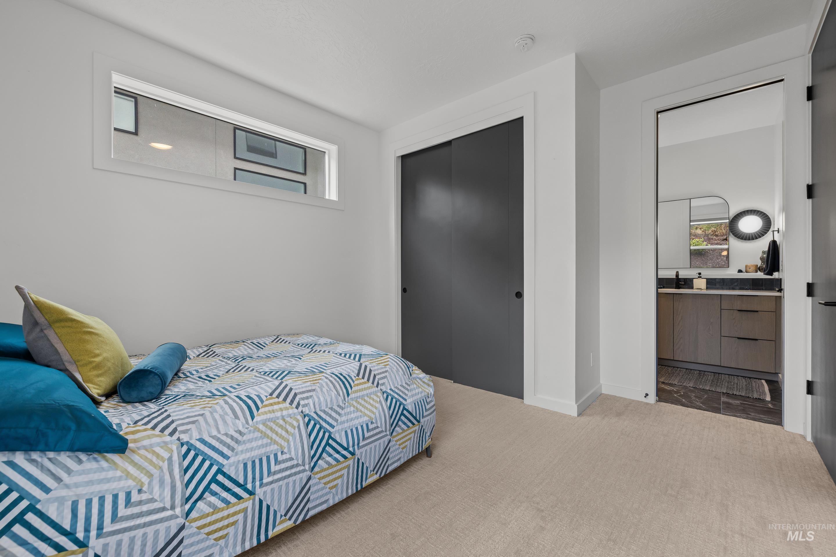 6968 E La Cuesta Street