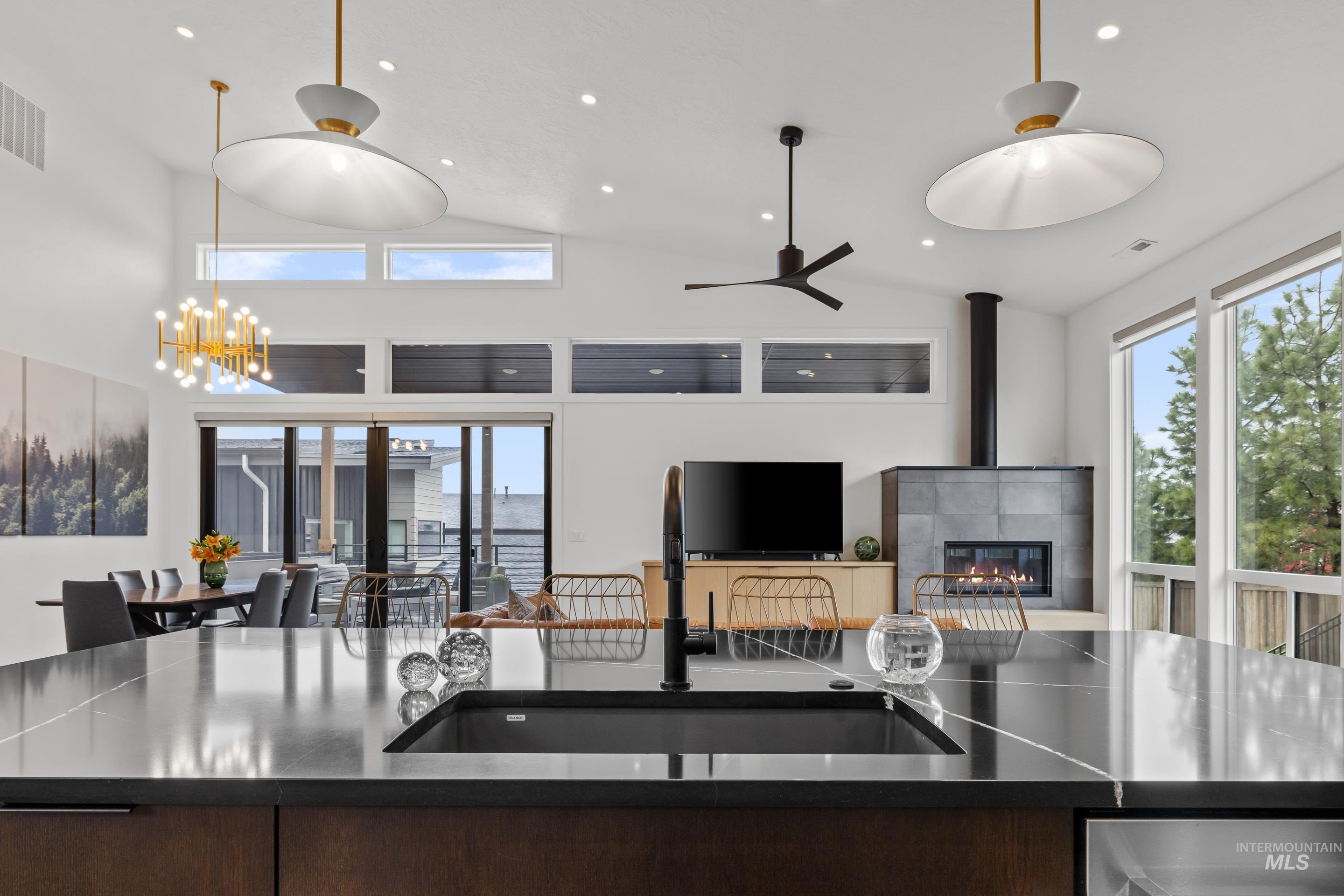 6968 E La Cuesta Street