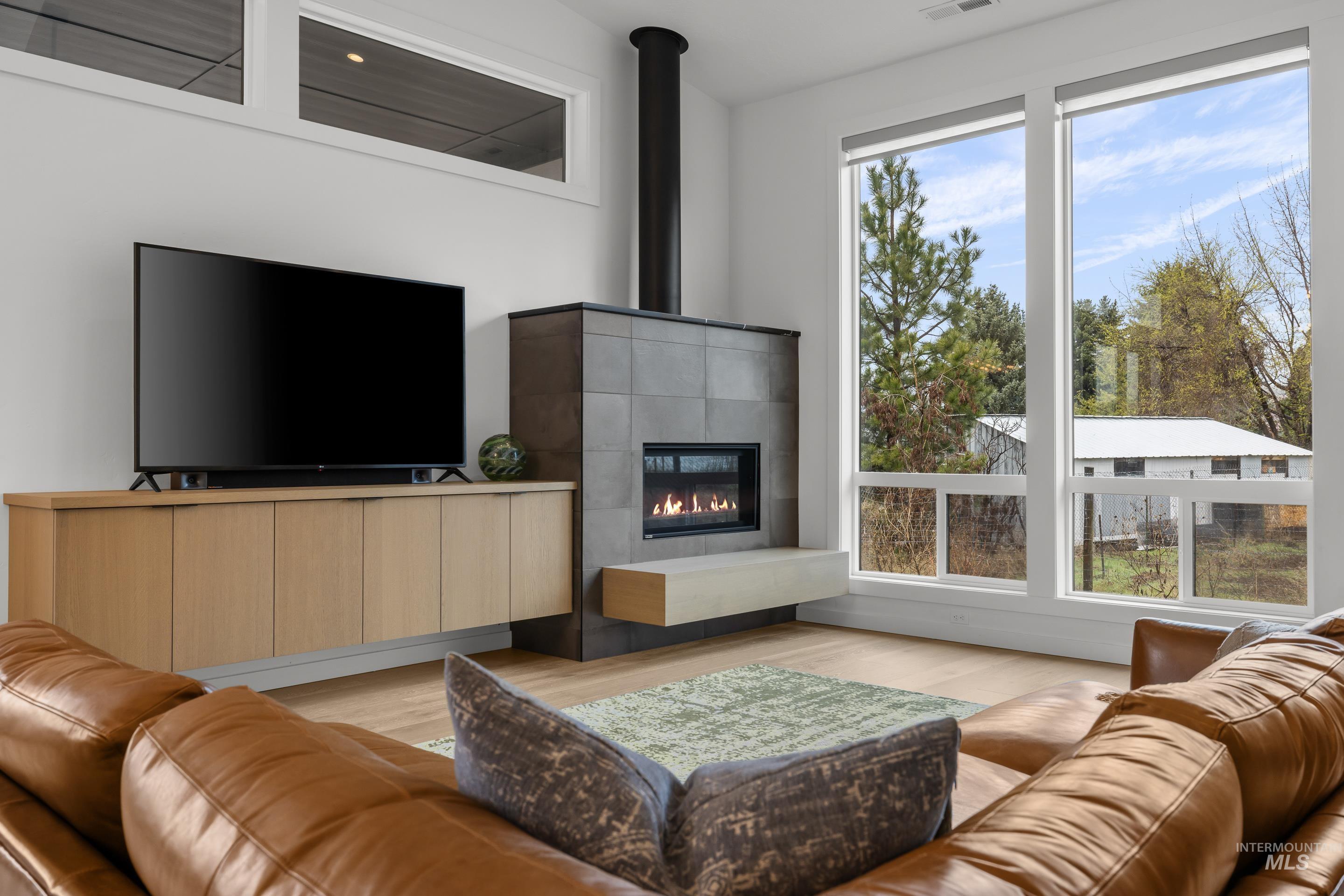 6968 E La Cuesta Street