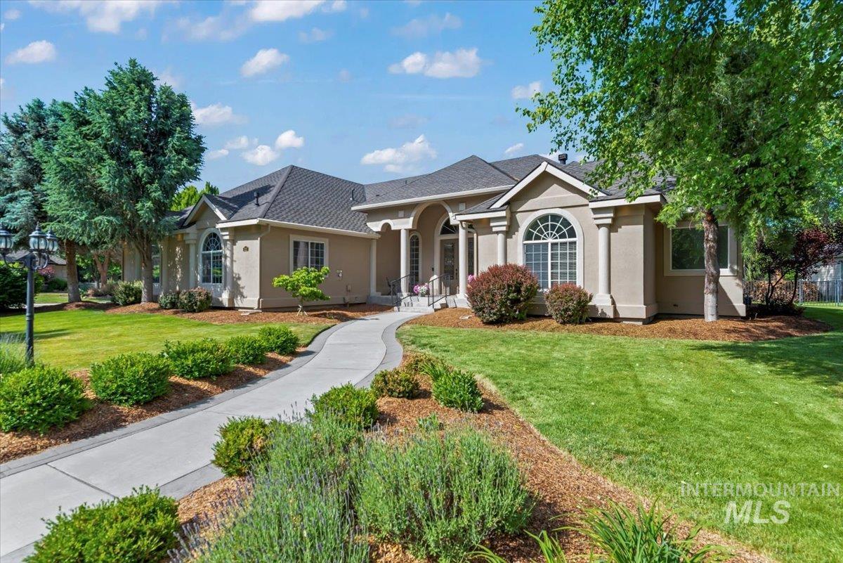 1513 S Willow Lake Pl