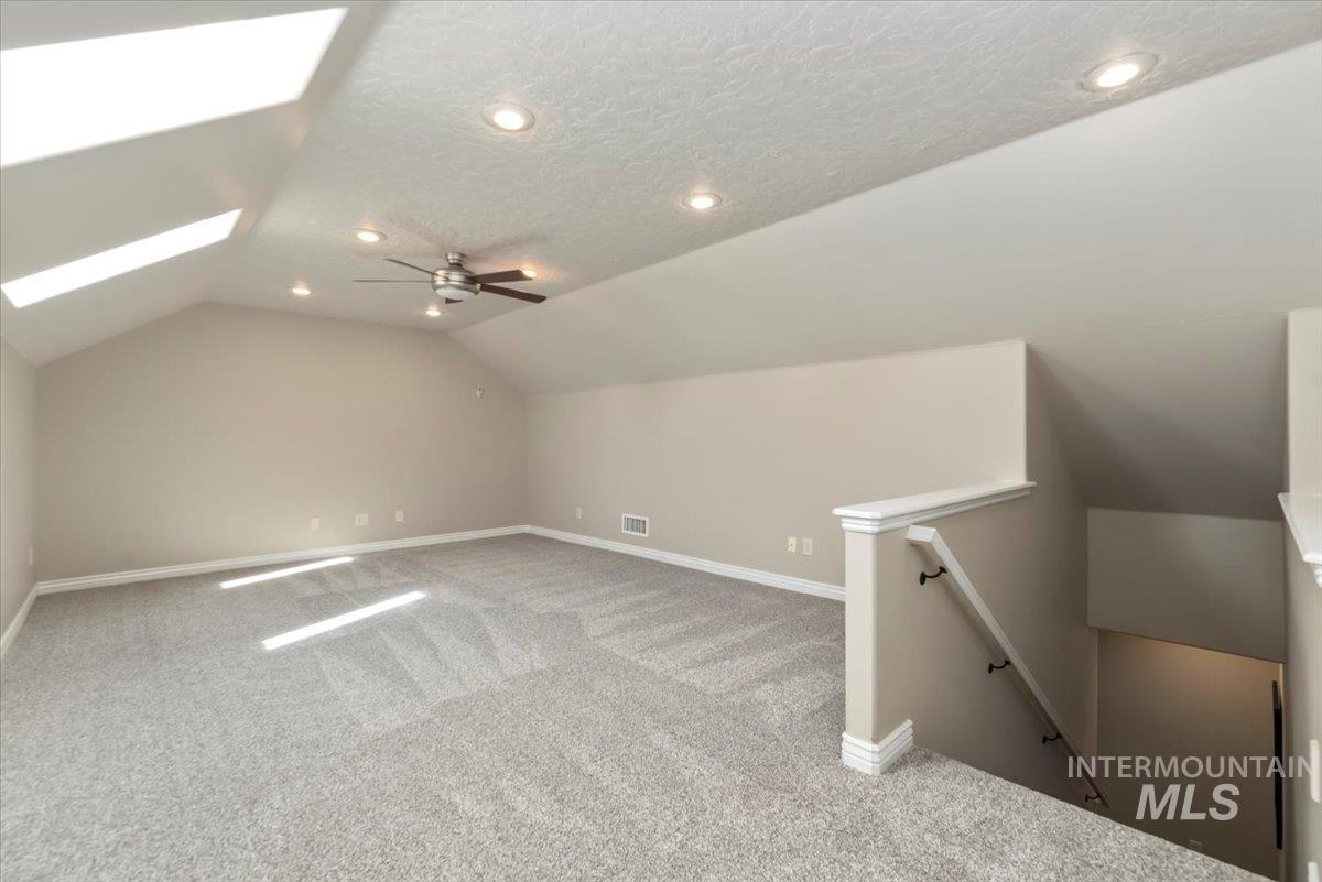 1513 S Willow Lake Pl