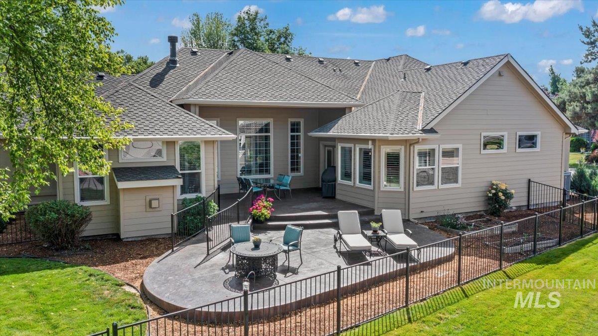 1513 S Willow Lake Pl