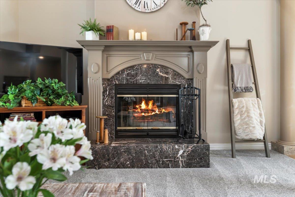 1513 S Willow Lake Pl