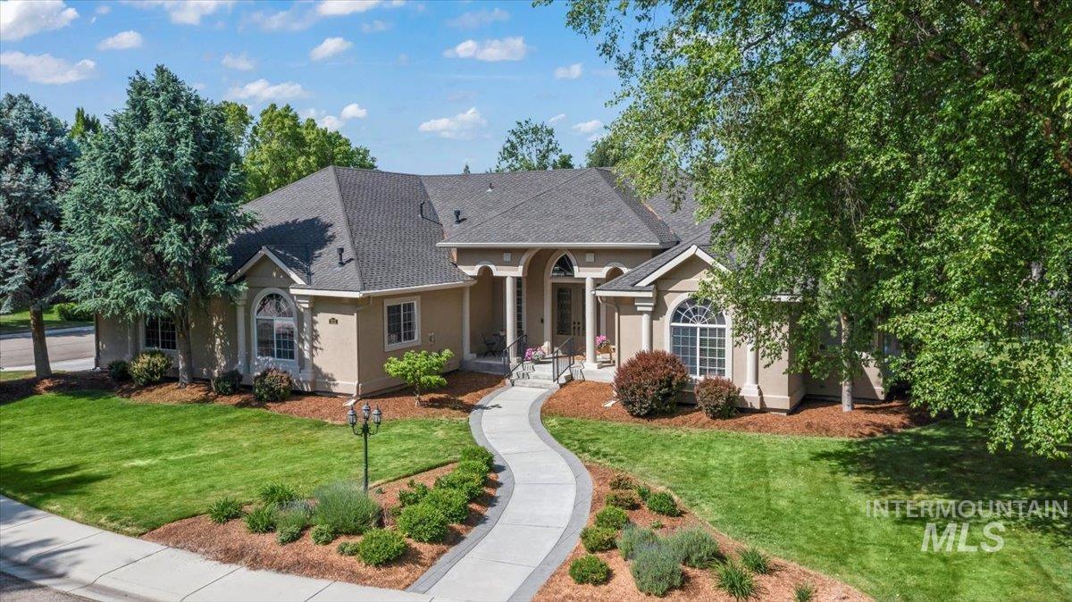 1513 S Willow Lake Pl