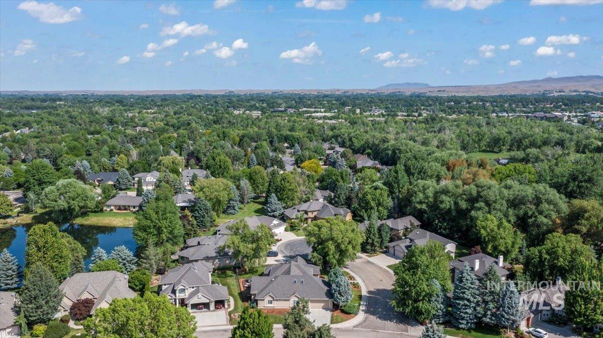 1513 S Willow Lake Pl