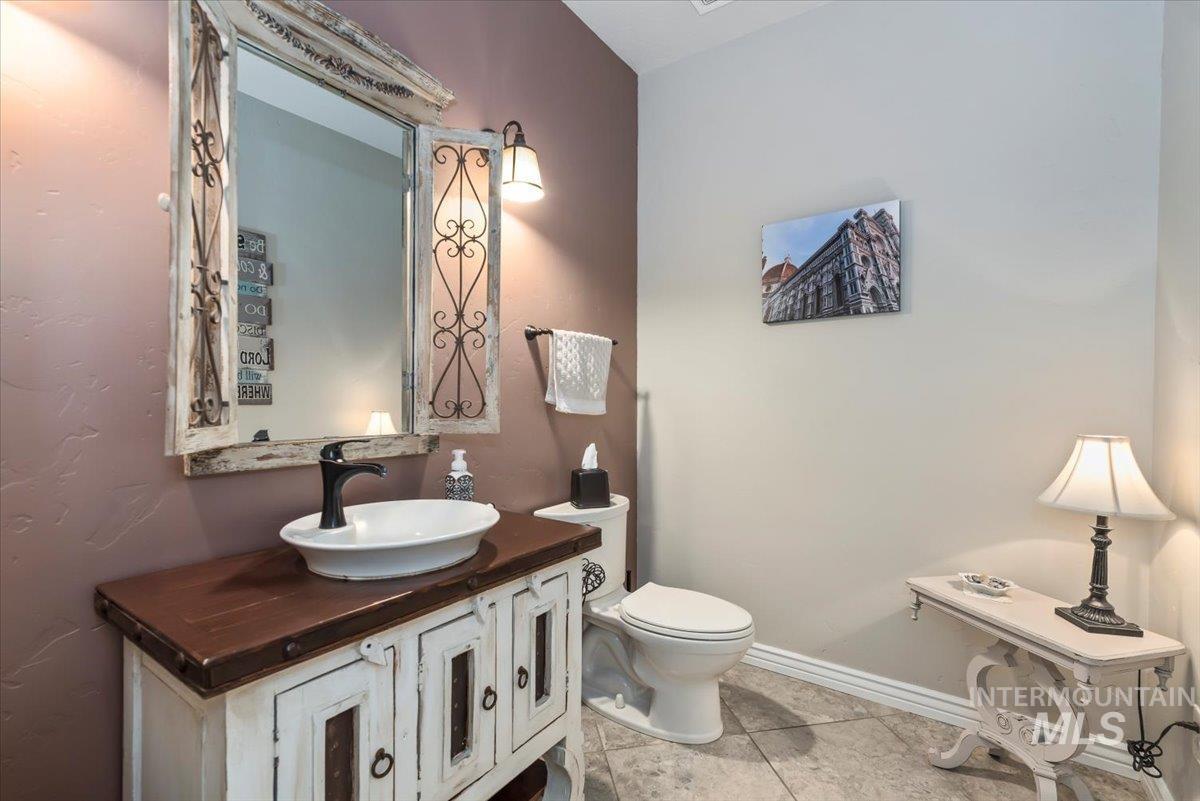 1513 S Willow Lake Pl