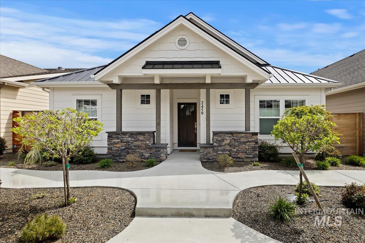 2459 N Birchgrove Ln