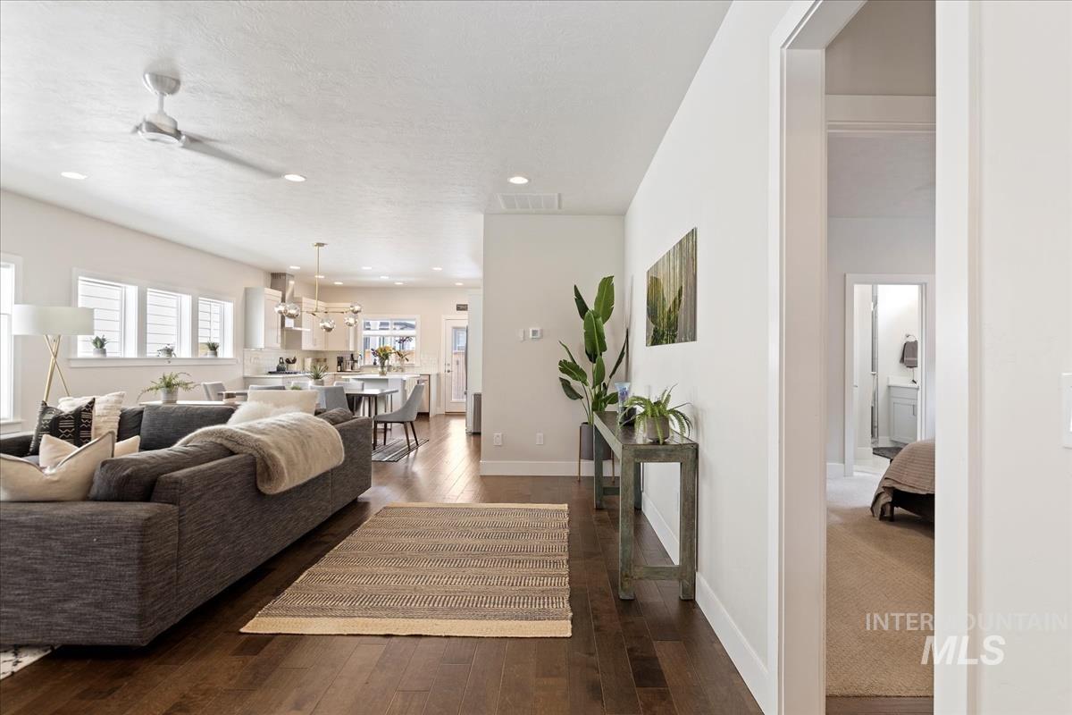 2459 N Birchgrove Ln