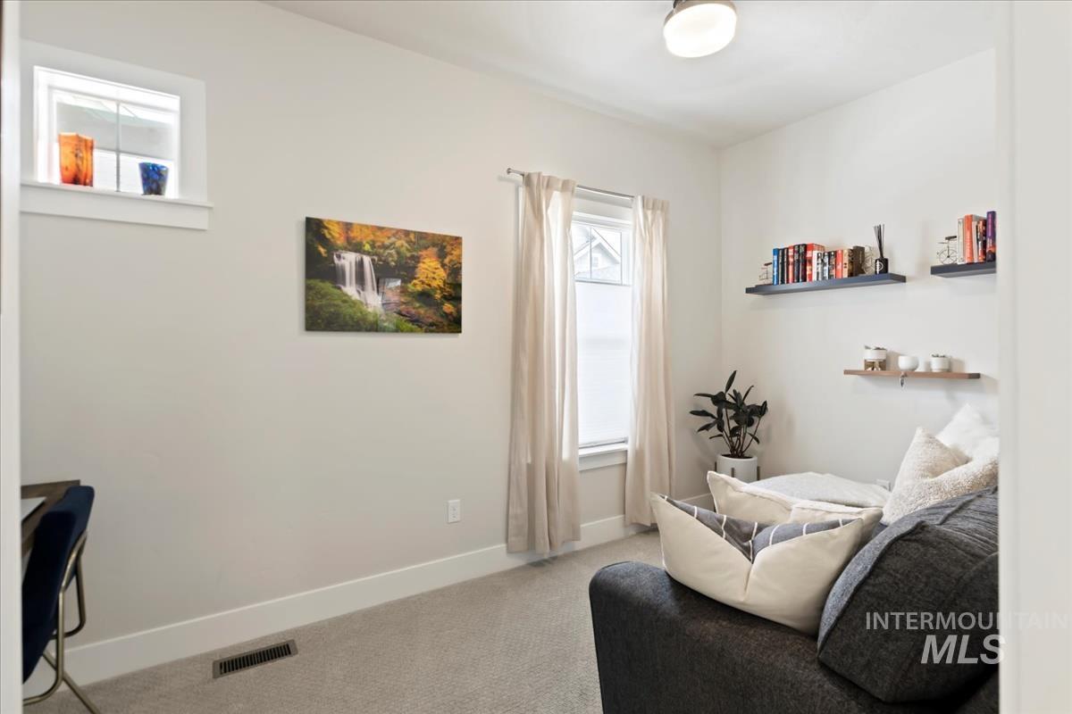 2459 N Birchgrove Ln