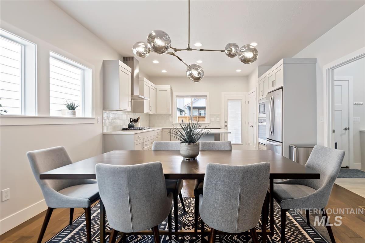 2459 N Birchgrove Ln