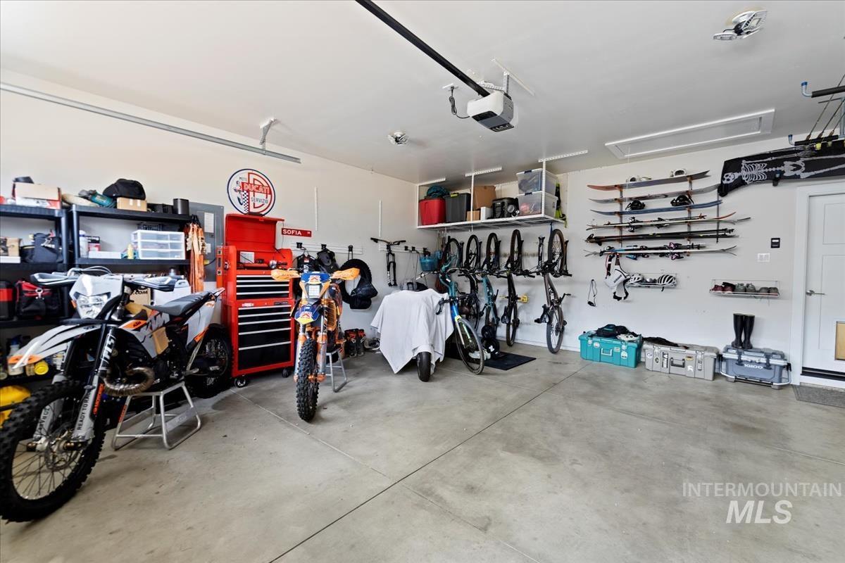 2459 N Birchgrove Ln