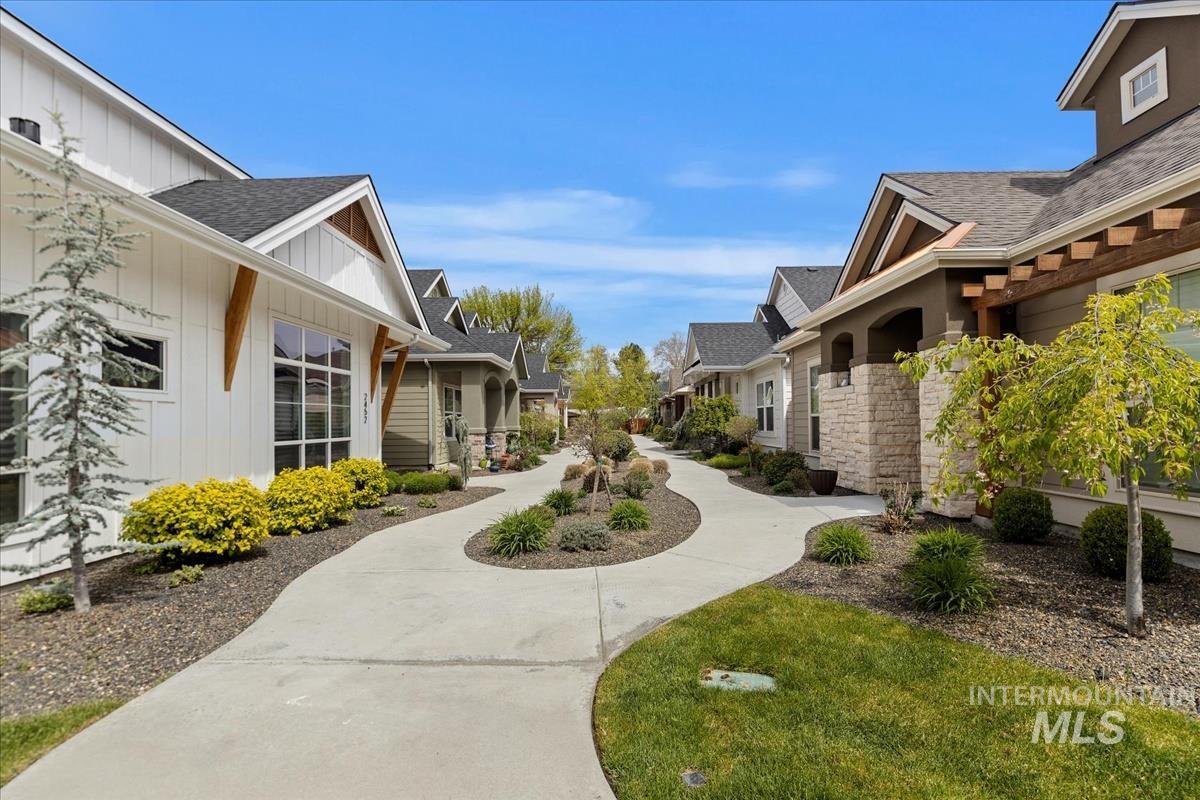 2459 N Birchgrove Ln