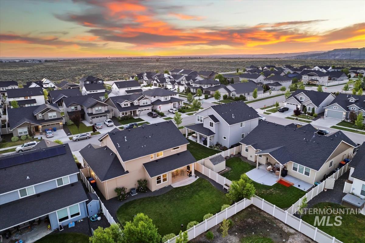 8030 S Topaz Ridge Ave