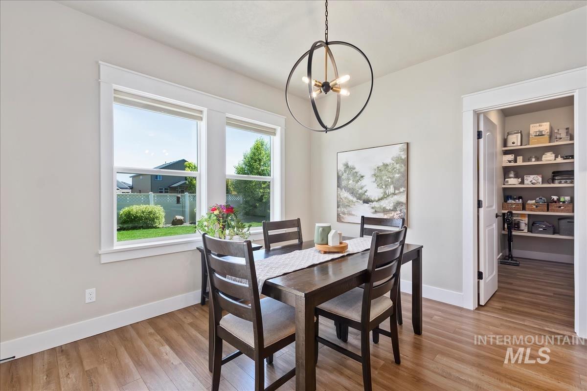 8030 S Topaz Ridge Ave