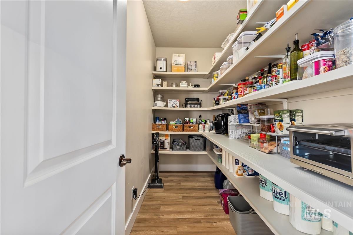 8030 S Topaz Ridge Ave