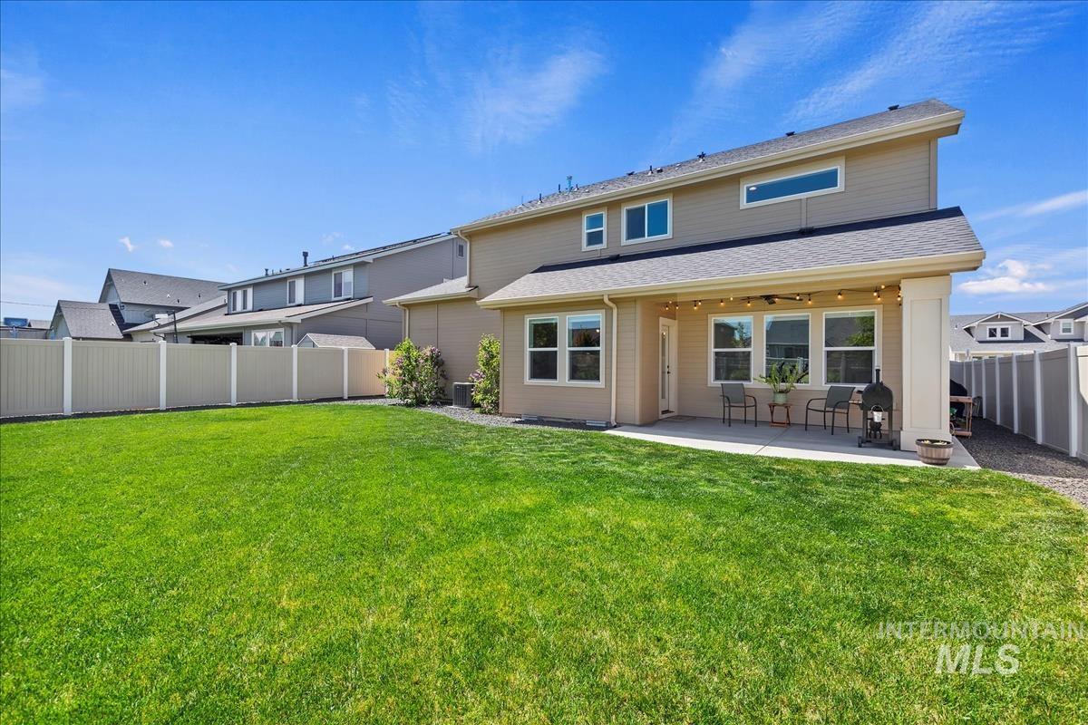 8030 S Topaz Ridge Ave