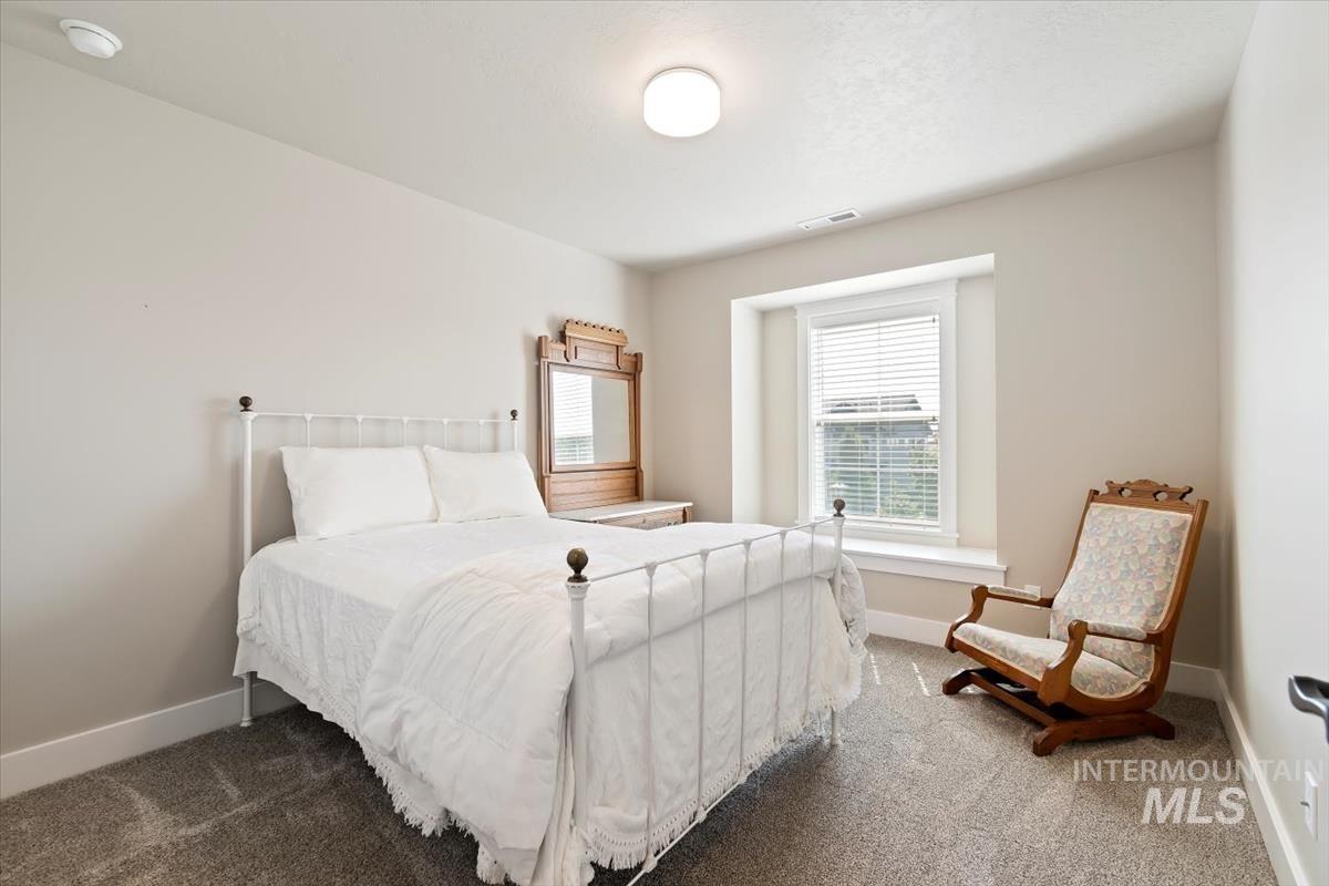 7524 S Wagons West Ave