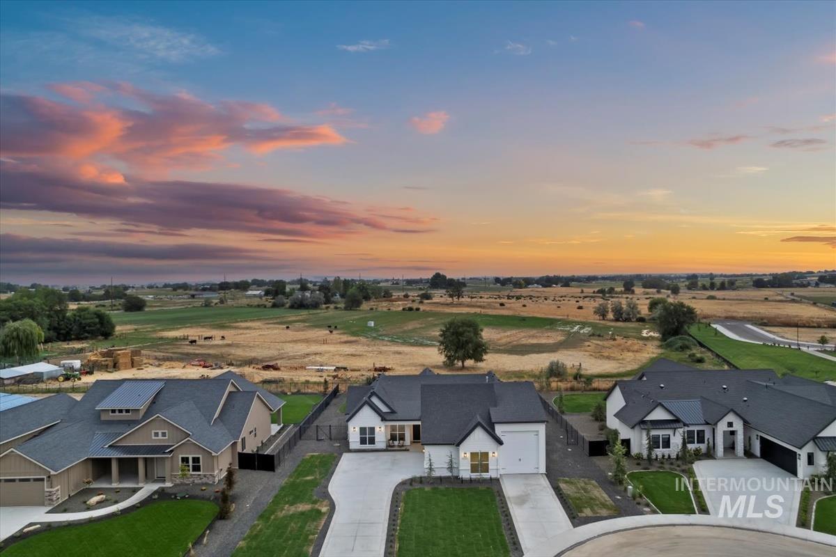 7231 E Merlin Hawk Ct