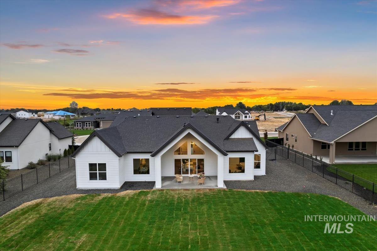 7231 E Merlin Hawk Ct