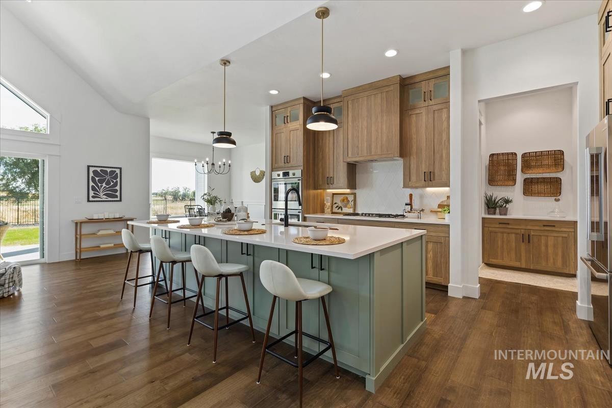 7231 E Merlin Hawk Ct