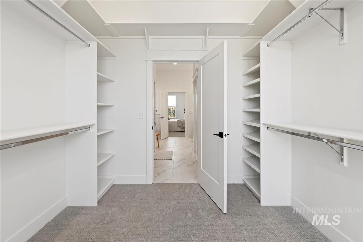 7231 E Merlin Hawk Ct